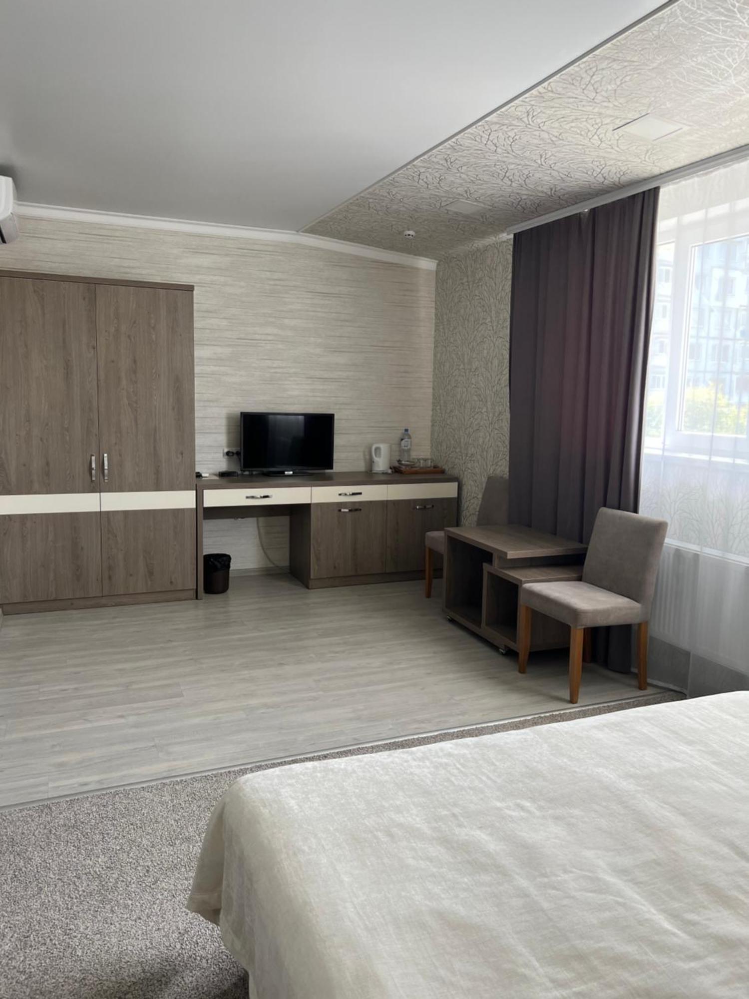 Elite Hotel Balti Eksteriør billede