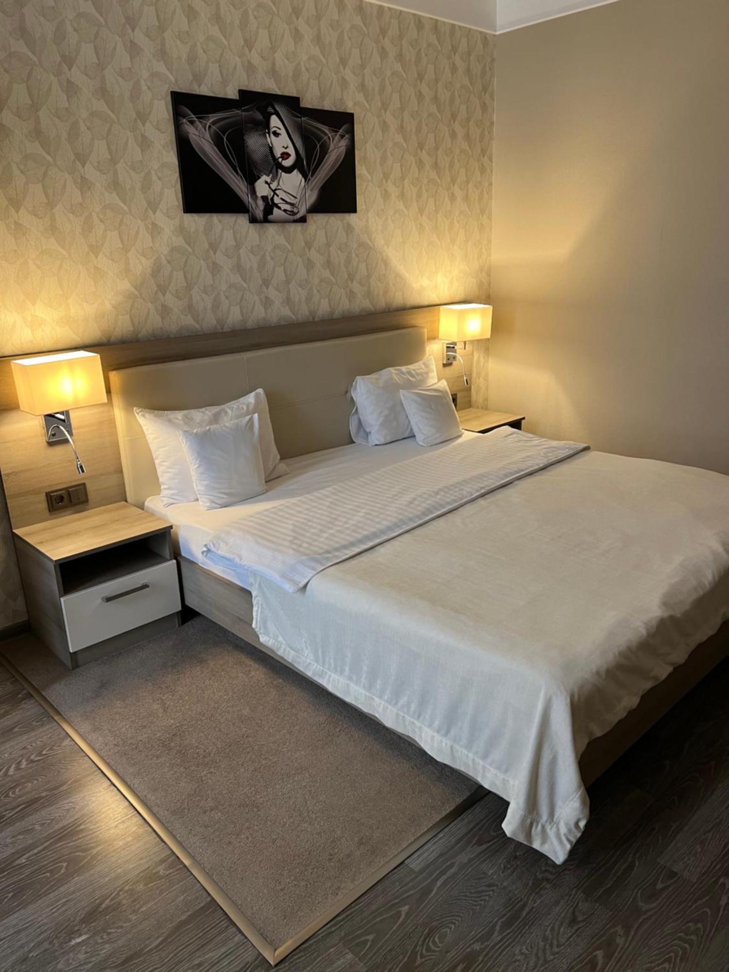 Elite Hotel Balti Eksteriør billede